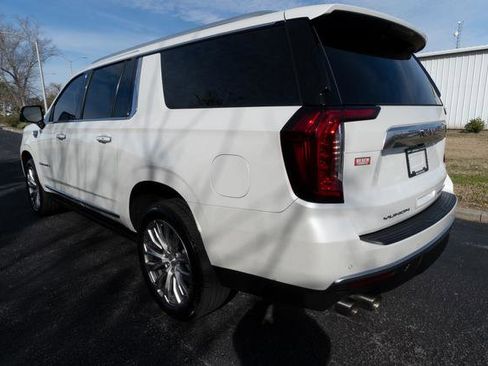Used 2022 GMC Yukon XL Denali image 5
