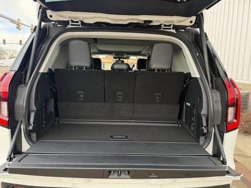 New 2025 Ford Expedition Platinum w/ Driver's Package AWD/4WD image 17