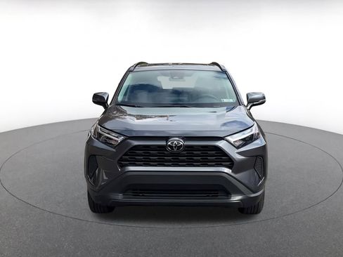 Used 2025 Toyota RAV4 XLE image 4