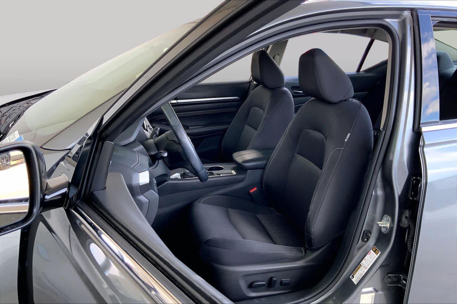 Used 2019 Nissan Altima 2.5 SV FWD image 8