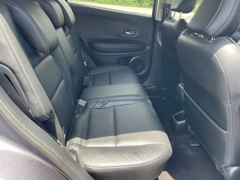 Used 2022 Honda HR-V EX-L image 11
