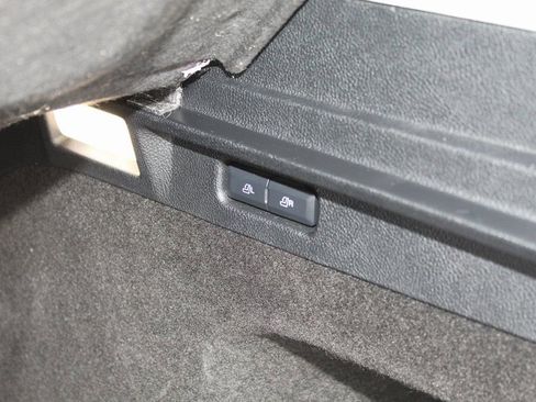 Used 2020 Lincoln Corsair Reserve w/ Equipment Group 202A image 12