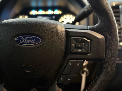 Used 2016 Ford F150 XLT w/ Equipment Group 302A Luxury RWD image 34
