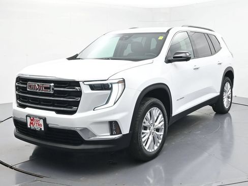 Used 2025 GMC Acadia Elevation w/ Elevation Premium Package AWD/4WD image 3