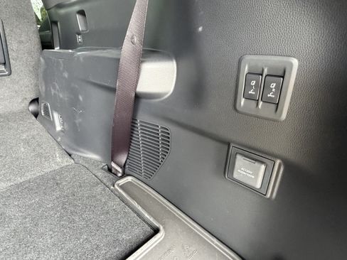 Used 2026 Lexus GX 550 w/ Accessory Package (2T) AWD/4WD image 50