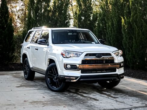 Used 2019 Toyota 4Runner Limited image 2