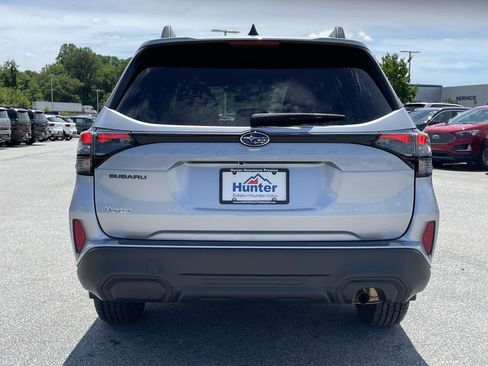 Certified 2026 Subaru Forester Premium w/ Base/Premium Plus Package AWD/4WD image 28