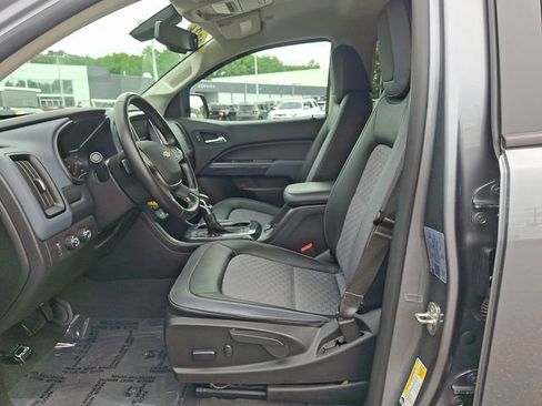Used 2022 Chevrolet Colorado Z71 AWD/4WD image 13