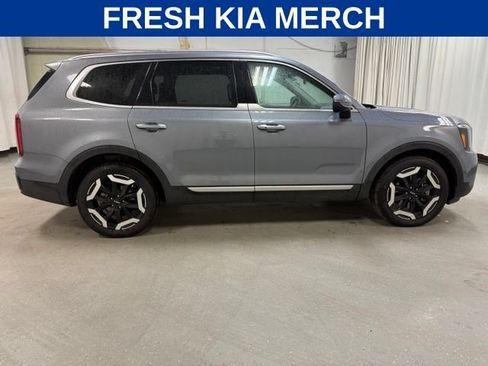 Used 2025 Kia Telluride S AWD/4WD image 3