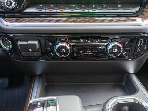 New 2026 GMC Sierra 1500 Elevation w/ Elevation Premium Package image 25