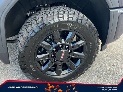 New 2026 GMC Sierra 2500 AT4 w/ AT4 Premium Plus Package AWD/4WD image 21