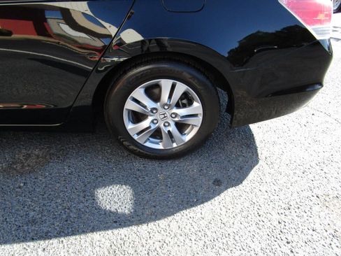Used 2011 Honda Accord LX-P image 21