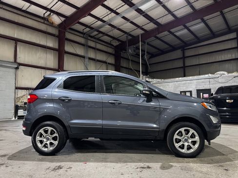 Used 2018 Ford EcoSport SE image 4