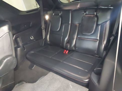 Certified 2025 Ford Explorer ST AWD/4WD image 10