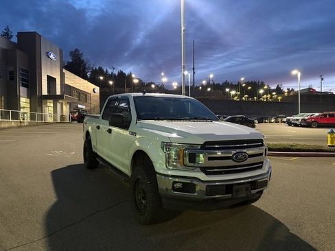 Used 2019 Ford F150 XLT w/ Trailer Tow Package image 5