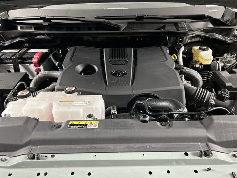 Used 2025 Toyota Tundra SR5 w/ SR5 Convenience Package image 10