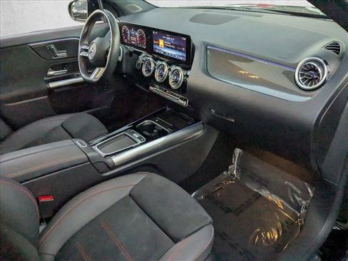 Certified 2025 Mercedes-Benz GLA 250 image 21