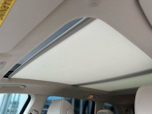 Used 2023 Mercedes-Benz GLS 450 4MATIC image 23