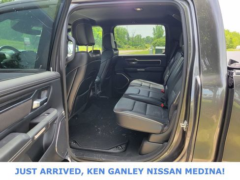 Used 2024 RAM 1500 Laramie AWD/4WD image 16