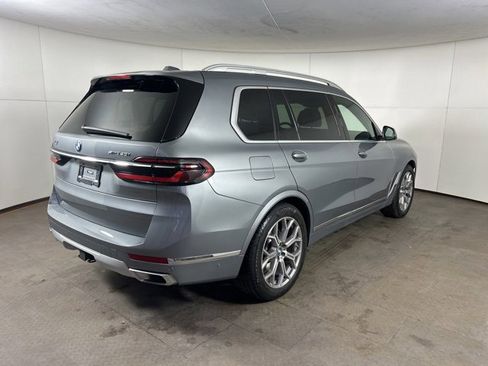 Used 2023 BMW X7 xDrive40i w/ Executive Package image 7
