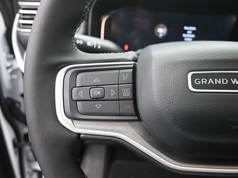 New 2026 Jeep Grand Wagoneer L Base image 33