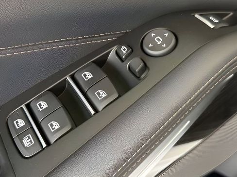 Used 2026 BMW X7 xDrive40i image 16