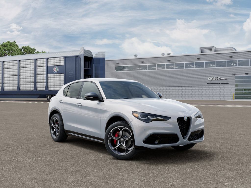 New 2026 Alfa Romeo Stelvio Sprint AWD/4WD image 5