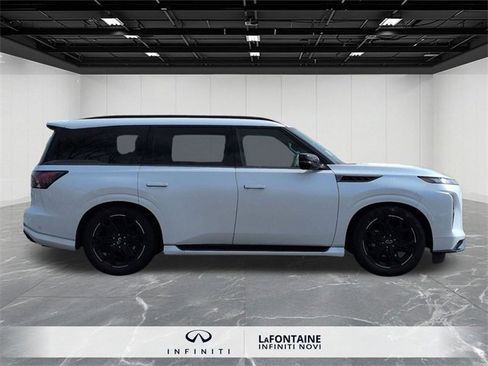 New 2026 INFINITI QX80 4WD image 6