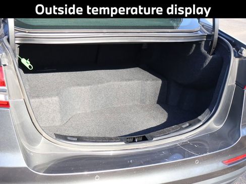 Used 2020 Ford Fusion SE image 18