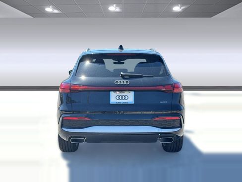 New 2025 Audi Q5 Prestige image 9