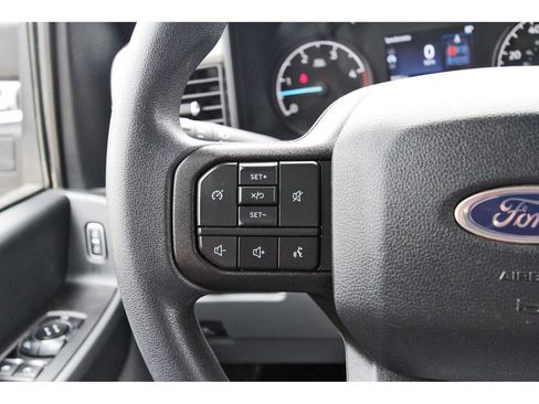 Used 2023 Ford F250 XL w/ STX Appearance Package AWD/4WD image 22