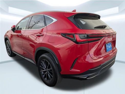 Used 2024 Lexus NX 250 FWD image 2