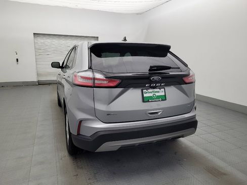 Used 2024 Ford Edge SEL image 6