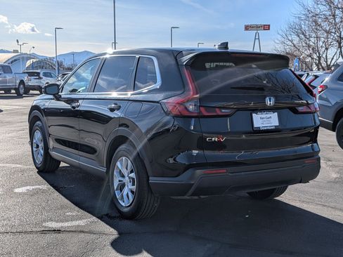 Used 2025 Honda CR-V LX image 9