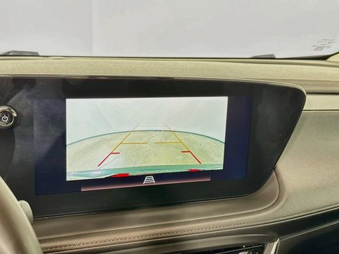 Certified 2024 Buick Encore GX Sport Touring FWD image 15