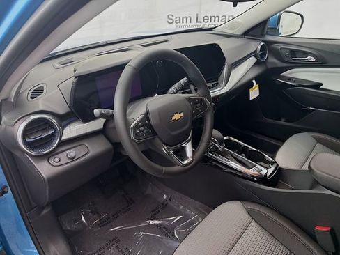 New 2026 Chevrolet Trax LT image 11