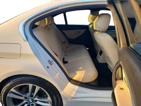 Used 2018 BMW 330i xDrive Sedan image 22