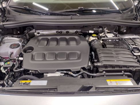 New 2026 Volkswagen Tiguan S FWD image 7