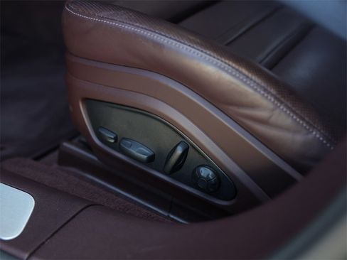 Certified 2022 Porsche Panamera 4S w/ Premium Package image 18