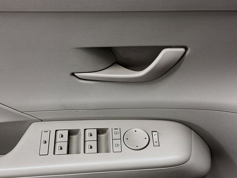 Used 2024 Hyundai Kona SEL image 15