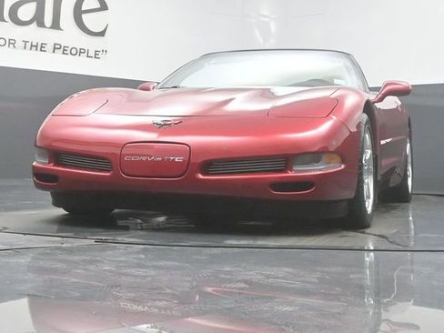 Used 2000 Chevrolet Corvette Convertible w/ Memory Pkg RWD image 54