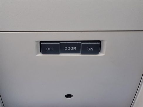 Used 2018 Chevrolet Silverado 1500 W/T image 29