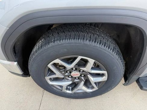 Used 2024 GMC Sierra 1500 SLT w/ SLT Premium Plus Package AWD/4WD image 12