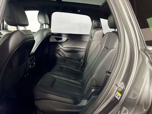 Used 2019 Audi Q7 2.0T Premium Plus w/ Premium Plus Package AWD/4WD image 21