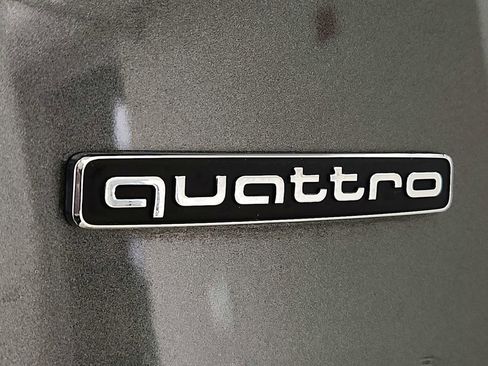 Used 2020 Audi Q7 3.0T Premium Plus w/ Premium Plus Package AWD/4WD image 39