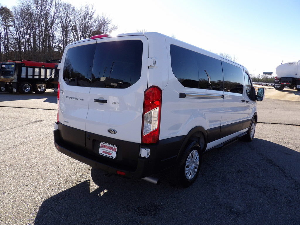 Used 2023 Ford Transit 350 XLT RWD image 7