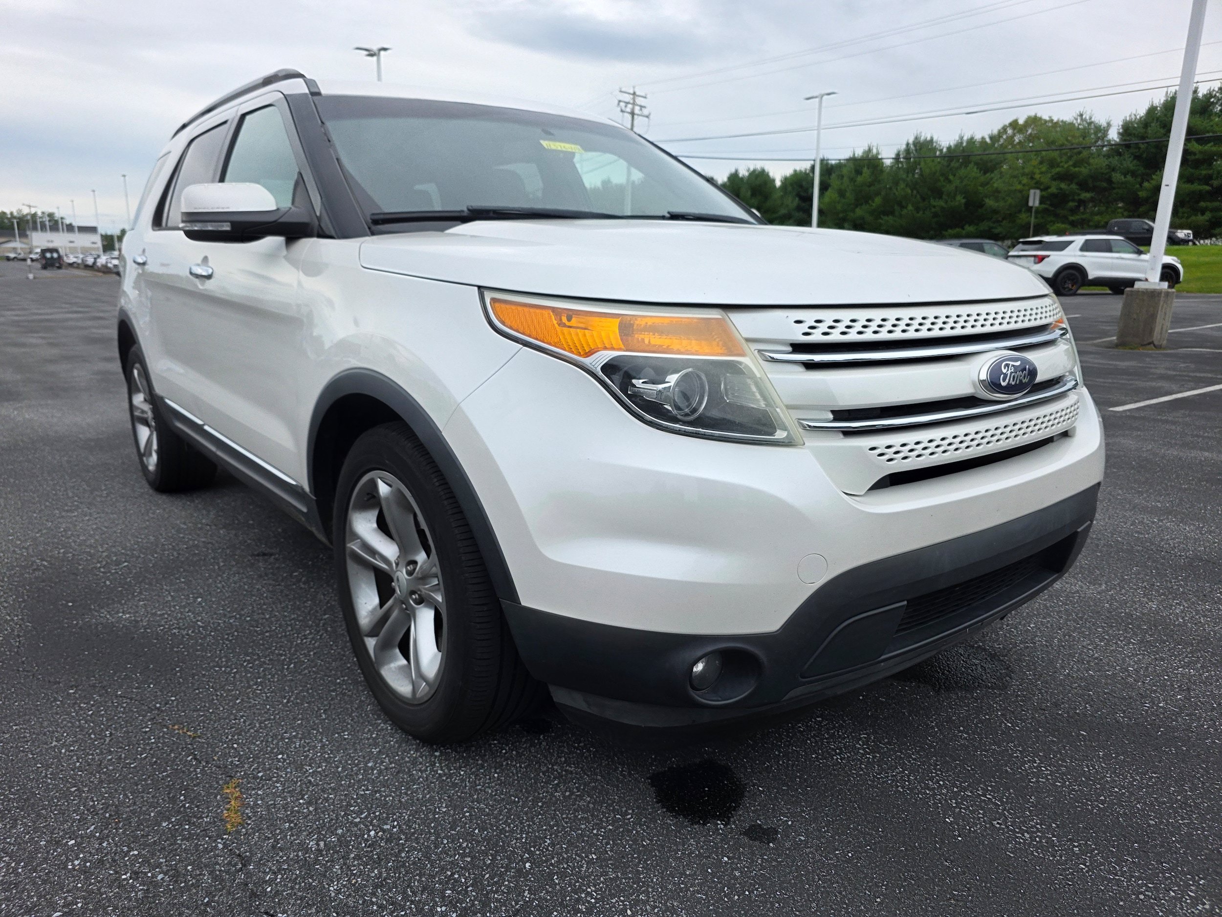 Used 2014 Ford Explorer Limited w/ Equipment Group 301A AWD/4WD image 7