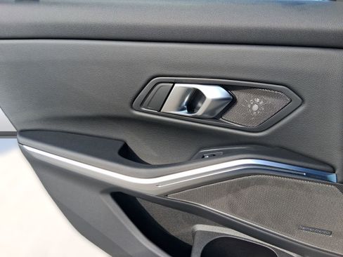 Used 2026 BMW 330i Sedan w/ Premium Package image 26