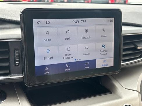 Used 2022 Ford Explorer XLT AWD/4WD image 38