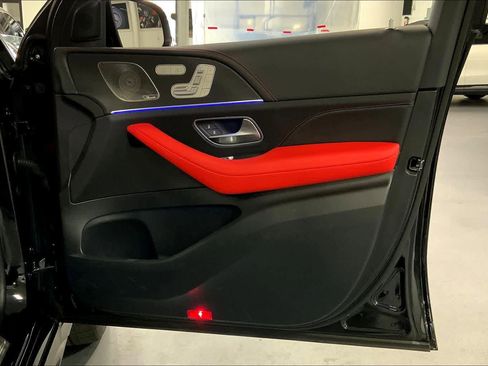 Used 2025 Mercedes-Benz GLE 53 AMG 4MATIC Coupe image 21